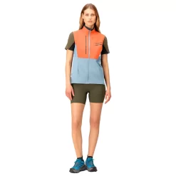 Veste De Trail Norrona Senja Aero90 Vest W's Flamingo - Blue Fog -Location de vêtements d'extérieur. 32d1485e4995daaada7f837605cca64045277855 H23NORRTTH3342751 901