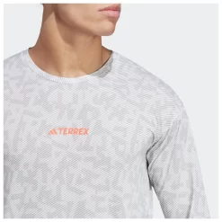 Tee-shirt De Trail Adidas Agravic Longsleeve Trail GFX White Grey Two -Location de vêtements d'extérieur. 54bd10cb3d61a69824f3944351acd9eb66dec632 E23ADIDTTH3371040 903