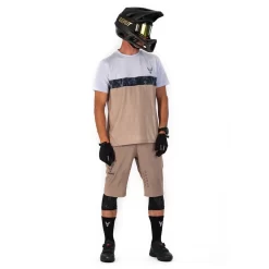 Maillot VTT Animoz Wild MC Camel 10 Maillot VTT Animoz Wild MC Camel -Location de vêtements d'extérieur. 931a29c8afedccc965a41f85752cead6d4996bf9 E22ANIMVTT1196296 4