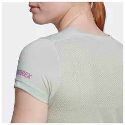 Tee-shirt De Trail Adidas Terrex Agravic Shirt W Linen Green -Location de vêtements d'extérieur. a1e6653e78595c552c05c34390154ac81013e675 H23ADIDTTH2257563 11