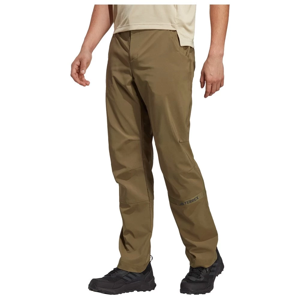 Pantalon De Rando Adidas Mt Woven Focus Olive 2 Pantalon De Rando Adidas Mt Woven Focus Olive – Image 2