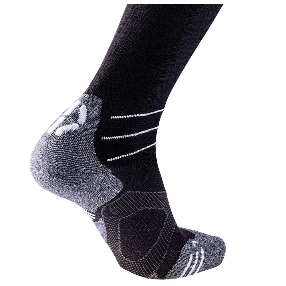 Chaussettes Uyn Superleggera Man Black White 3 Chaussettes Uyn Superleggera Man Black White – Image 3