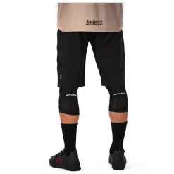 Short VTT Animoz Wild Short Black -Location de vêtements d'extérieur. e1fd846fc04bb3eed4ea45a02047b1a34584a236 E22ANIMVTT1196290 6