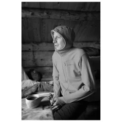 Polaire Norrona Falketind Warmwool2 Stretch Zip Hood Indigo Night -Location de vêtements d'extérieur. f83c1c5a988cc442dc30bfb99926bda4857b225a H22NORRTTH1187249 904